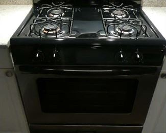 Amana 30" Gas Range Model: AGR4422VDS0 $245.00.