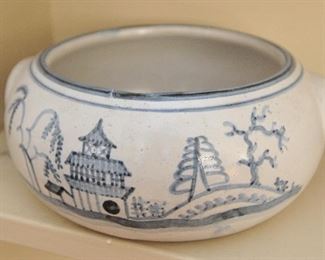Dorchester and Bybee pottery