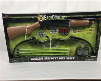 Lot 040
New In Box Back Country Toy Mega Hunting Set Shot Gun And Bow