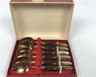 Lot 098
Vintage Set Of 6 P.R. Holbronze Small Spoons In Box