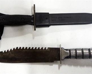 M10 Bayonet With Scabbard And Survival Knife With Removable Compass Pommel