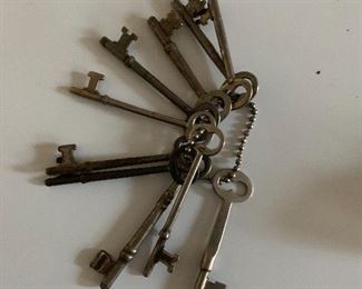 Antique skeleton keys