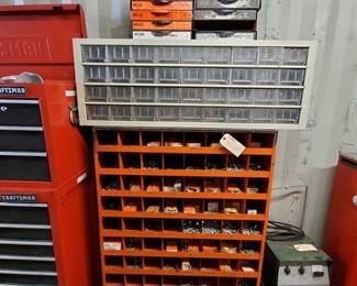 4020: Hardware Organizer