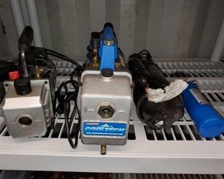 Lot # 4535: SPX Robinair Cooltech High Performance Vacuum Pump, World Series Filter Drier 909A, US General Vacuum Pump 2.5 CFM Vacuum Pump