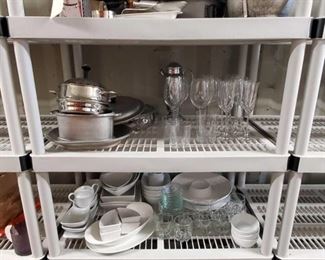 4565: Assorted Kitchenware and Glassware
Assorted Kitchenware and Glassware