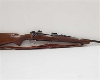 435:" Winchester Model 70 Featherweight .270 Win Bolt Action Rifle
Serial Number: 347985 Barrel Length: 22"