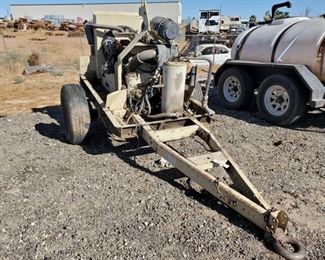 305:? Texas Bragg Enterprises 500Gal. Water Trailer
Model No. 5X8WD. Honda Gasoline motor, Wacker PG2 Pump, tandem axle trailer