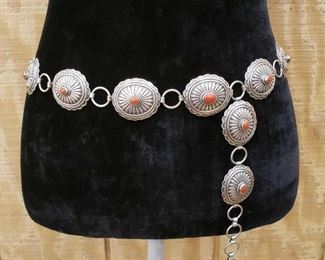 1097: Sterling Silver Native American Concho Belt with Blood Red Coral, 290.2g
Soild Sterling Silver Concho Belt with Blood Red Coral .. Weighs approx 290.2g Measures approx 39" 15 conchos
Metal Type: Sterling Silver
Gemstones: Coral
Low Estimate: 1000.00
High Estimate: 1500.00