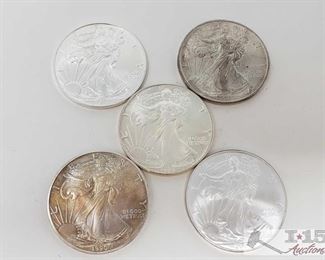#2048 • Five .999 Fine $1 Silver Walking Liberty 1oz Coins
1986 1990 2001 2004 and 2015
