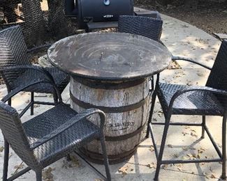 Jack Daniels Whisky Barrel Table with 4 Chairs