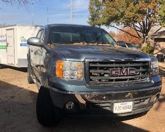 2008 GMC Sierra Texas Edition Crew Cab Pickup With Aftermarket Rims
