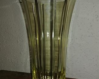 Beautiful yellow crystal vase.
