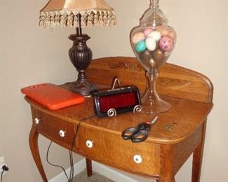 vintage vanity/desk
