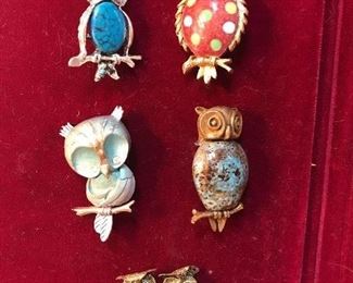 Any owl collectors? You are in luck. I have several owl pin and two fantastic necklaces