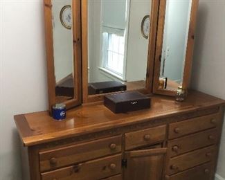 Solid dresser with mirror 