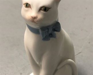 Vintage Herend Hungary Porcelain Cat