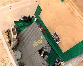Box of Lego's
