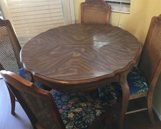 Kitchen table w/ 4 Floral Chairs