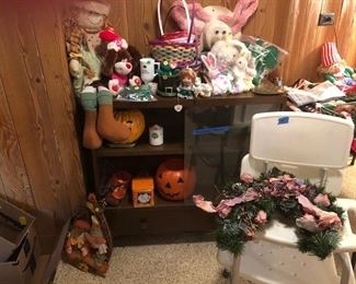 Seasonal decorations