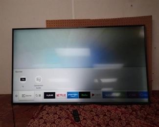 UHD TV 65" MU6290 4K Smart Hub Has Screen Issue Right Side is Darker