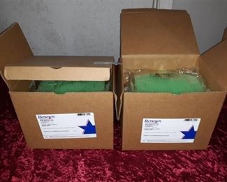 Renown REN03122 two boxes