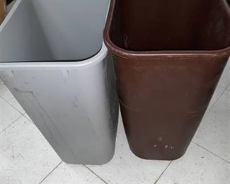 Lot of 2 Plastic Trash Cans