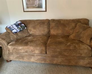 Lazyboy Sofa (excellent condition.)