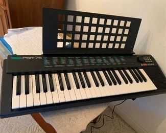 #19 Yamaha PSR 75 Keyboard $65.00