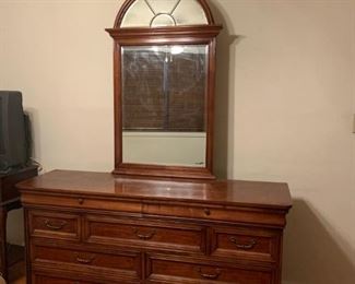 #28 Lexington dresser w/ 9 drawers and mirror 65x19x34 mirror 27x50 $200.00