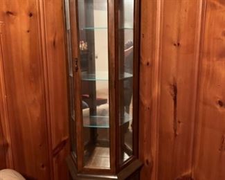 #43 Display cabinet w/ 3 glass shelves and 1 wood door $65.00
