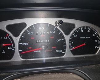 2003 Red Mercury Sable car with 126000 miles $2000
