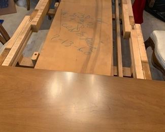 #13 White furniture French Provincial dining table with 6 chairs, with 2 16" leaves stored inside 69-101x45x28 $ 275.00