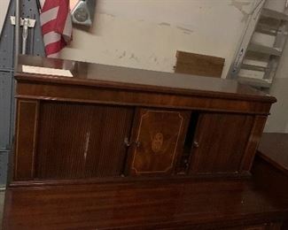 Federal desk