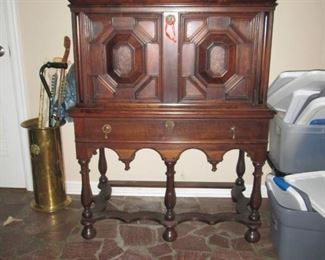 GERMAN STYLE CABINET ON STAND