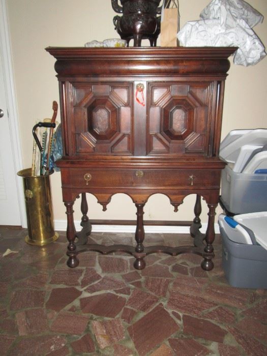 GERMAN STYLE CABINET ON STAND