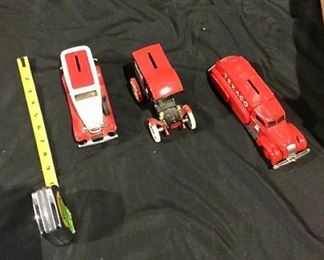 ERTL Model Cars Lot 2 https://ctbids.com/#!/description/share/275883