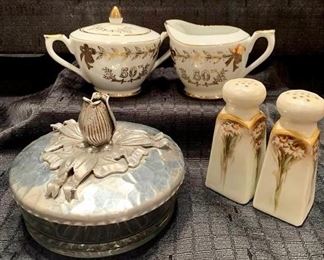 Vintage Lovelies https://ctbids.com/#!/description/share/275809