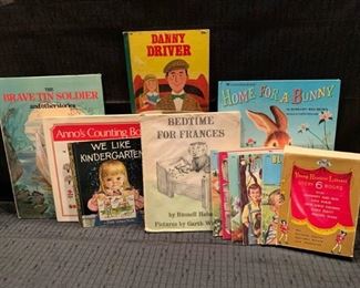 Vintage Books for Children https://ctbids.com/#!/description/share/275817