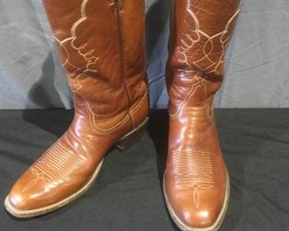 Tony Lama Cowboy Boots https://ctbids.com/#!/description/share/275833