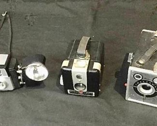 Vintage Camera Trio https://ctbids.com/#!/description/share/275860