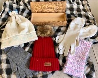 Winter Friends
https://ctbids.com/#!/description/share/275954