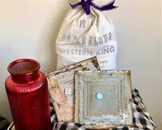 Shabby Decor https://ctbids.com/#!/description/share/275956