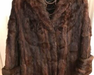 Fur Coat https://ctbids.com/#!/description/share/276035