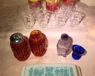 Glassware & Pyrex https://ctbids.com/#!/description/share/276039