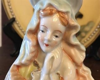 Sweet Vintage Mary in Prayer 
(Made in Japan)