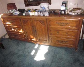 Mid-Century Modern Vanleigh Furniture Bedroom Suite