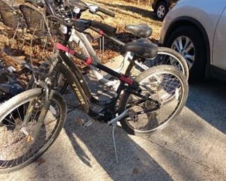 Trek Navigator bicycles. 13" and 16.5" (Navigator 3.0)