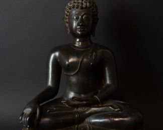 A Bronze Figure of Seated Buddha