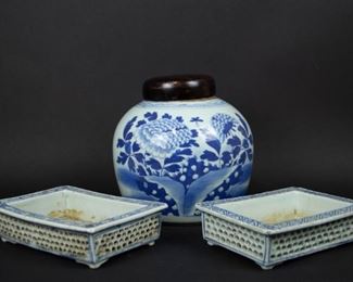 A Pair of Blue White Reticulated Planters tgth