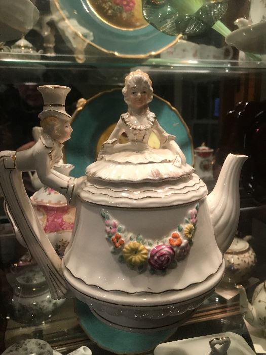 Victorian Lady and Butler Tea Pot and Music Box - Beautiful! 